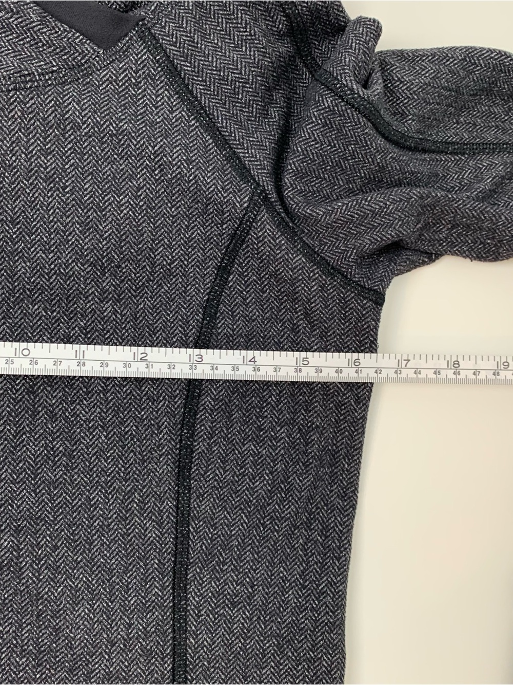 Lululemon Think Fast Hoodie Sz 6 Pullover Hoodie Heathered Herringbone Black - Picture 7 of 12